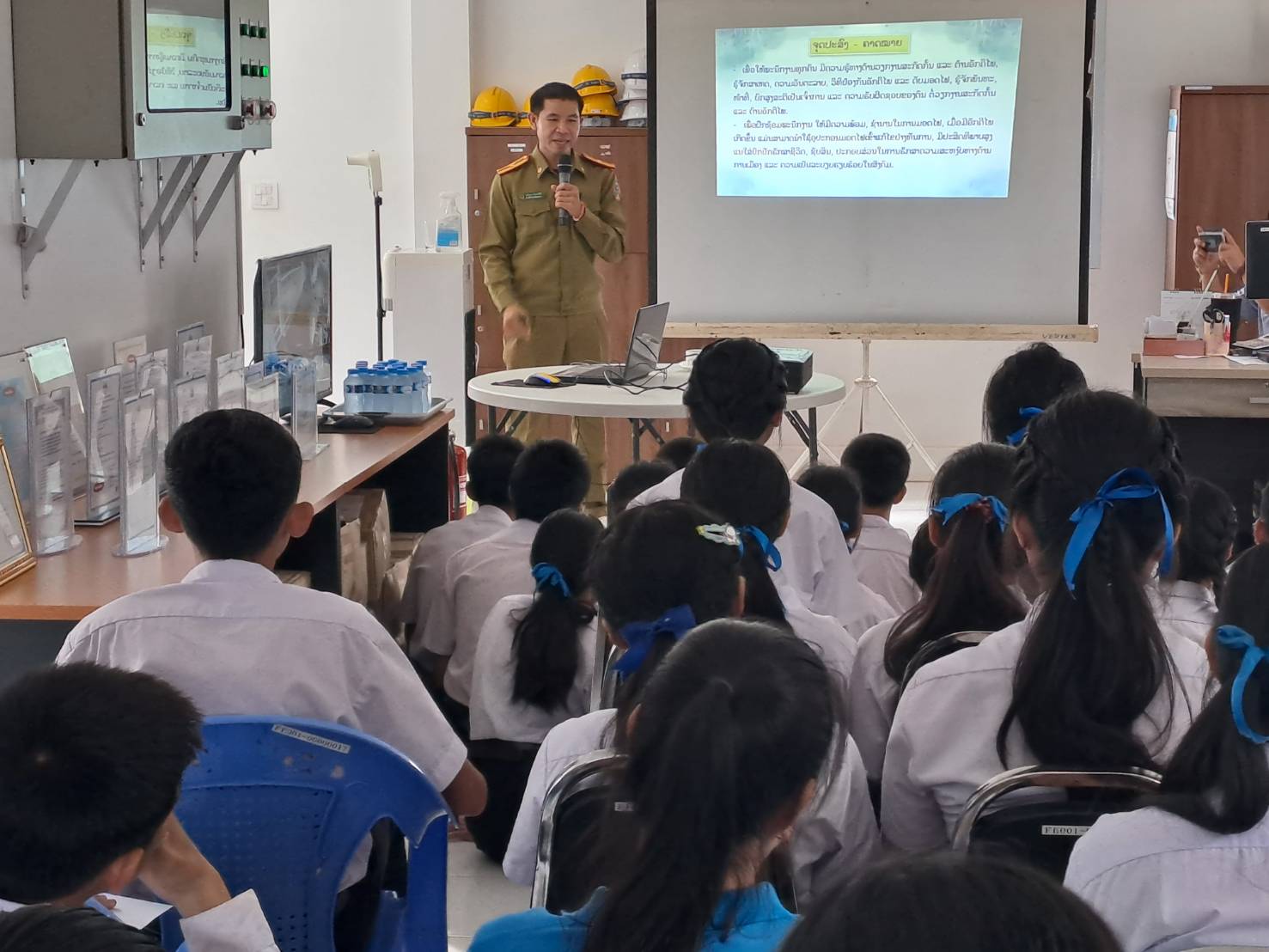 Lecture for general safety & Gas by the Fire Station's officer.